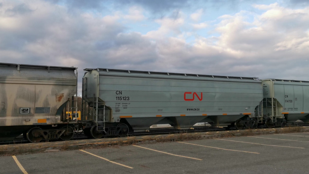 CN 115123